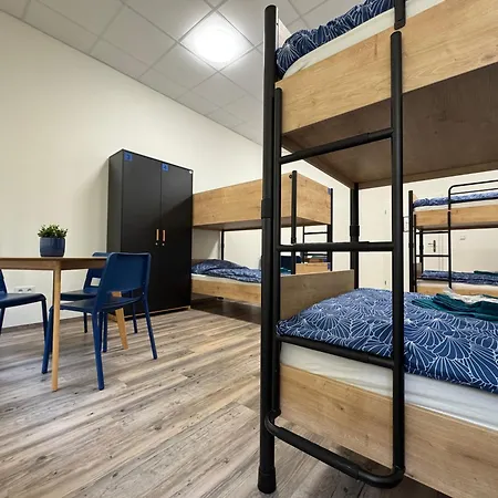 Leharo Hostel Litomerice